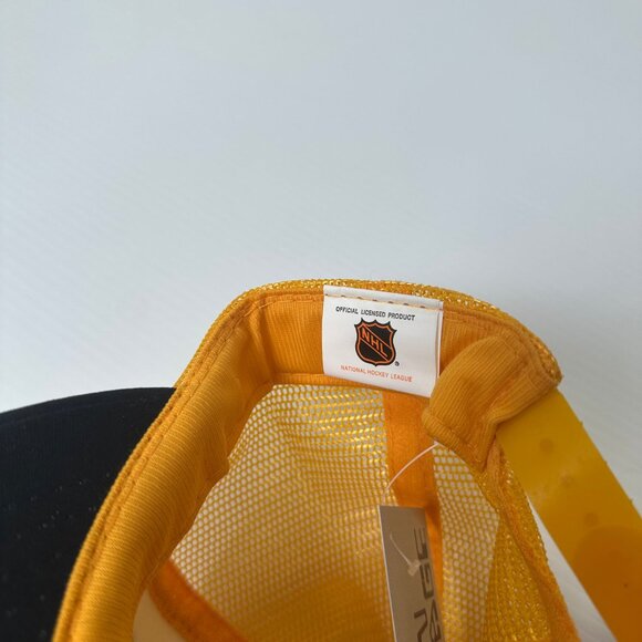 Vintage Vancouver Canucks Trucker Snapback - Picture 4 of 4